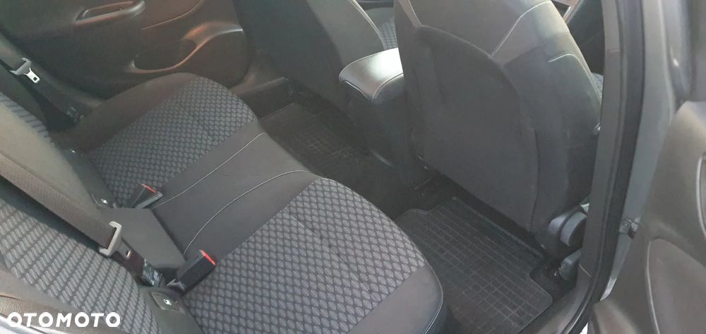 Opel Astra - 11