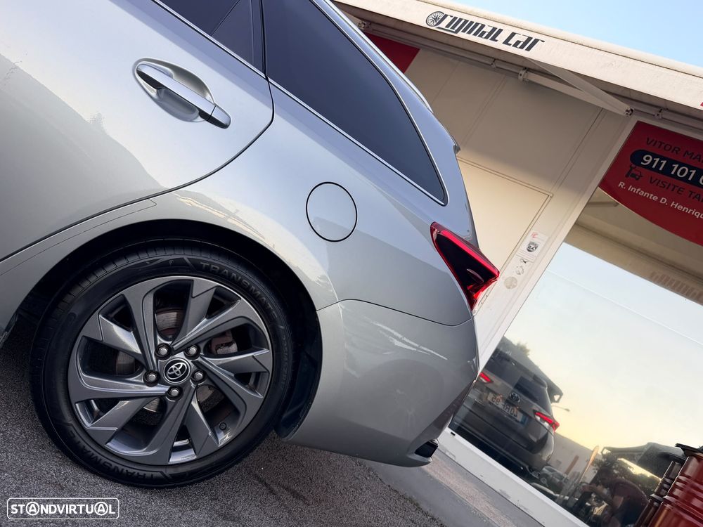Toyota Auris Touring Sports 1.8 HSD Sport+Navi - 24