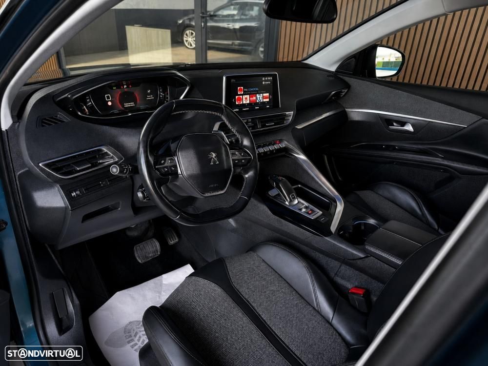 Peugeot 5008 1.5 BlueHDi Allure EAT8 - 22
