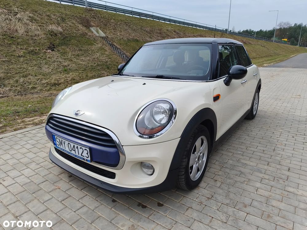 MINI Cooper Standard - 12