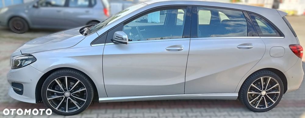 Mercedes-Benz Klasa B 200 7G-DCT - 8
