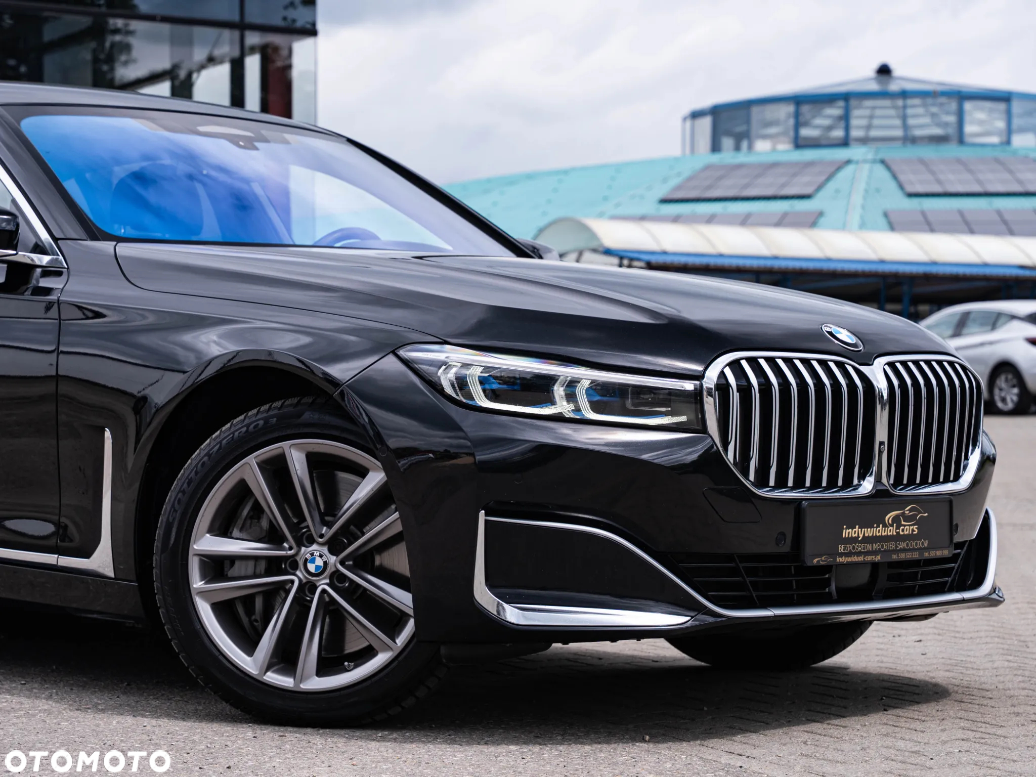 BMW Seria 7 750i xDrive - 8