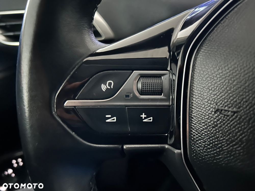 Peugeot 5008 1.2 PureTech Access S&S - 36