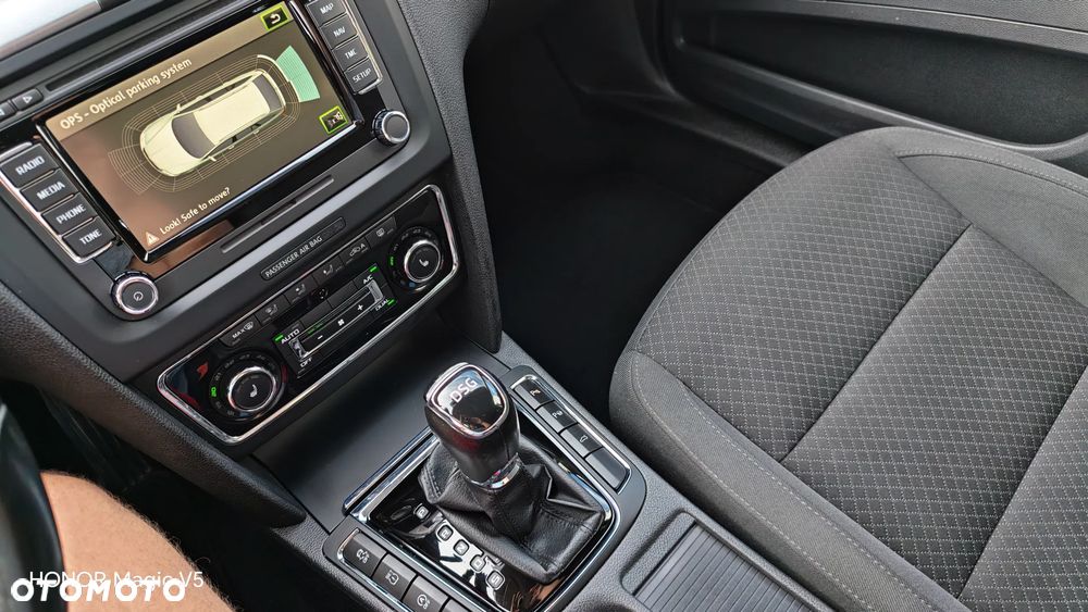 Skoda Superb 2.0 TDI Elegance DSG - 6