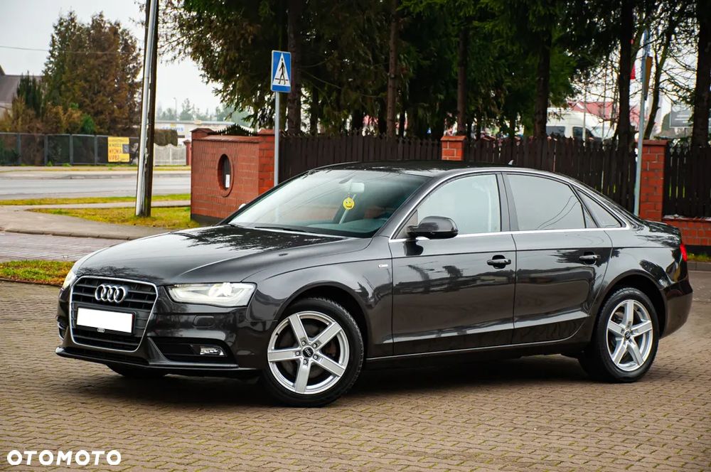 Audi A4 Limousine - 9