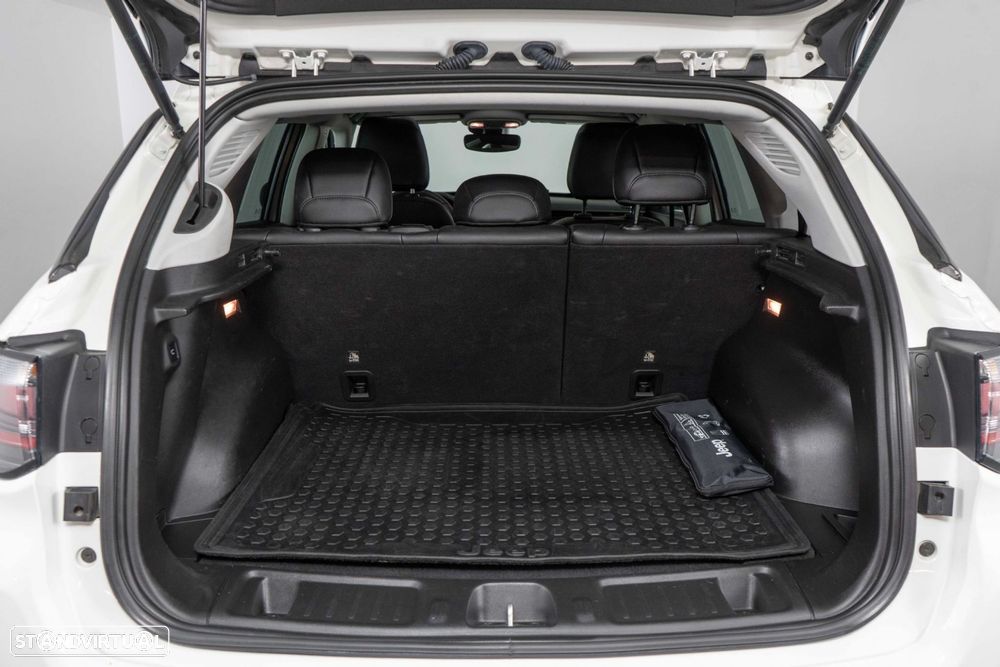 Jeep Compass 1.3 TG Trailhawk - 24