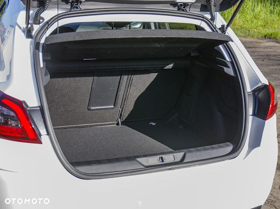 Peugeot 308 1.5 BlueHDi Allure S&S - 16