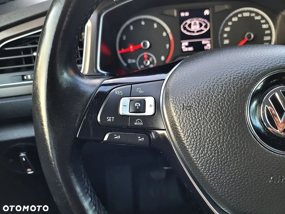 Volkswagen T-Roc 1.5 TSI OPF Life - 19