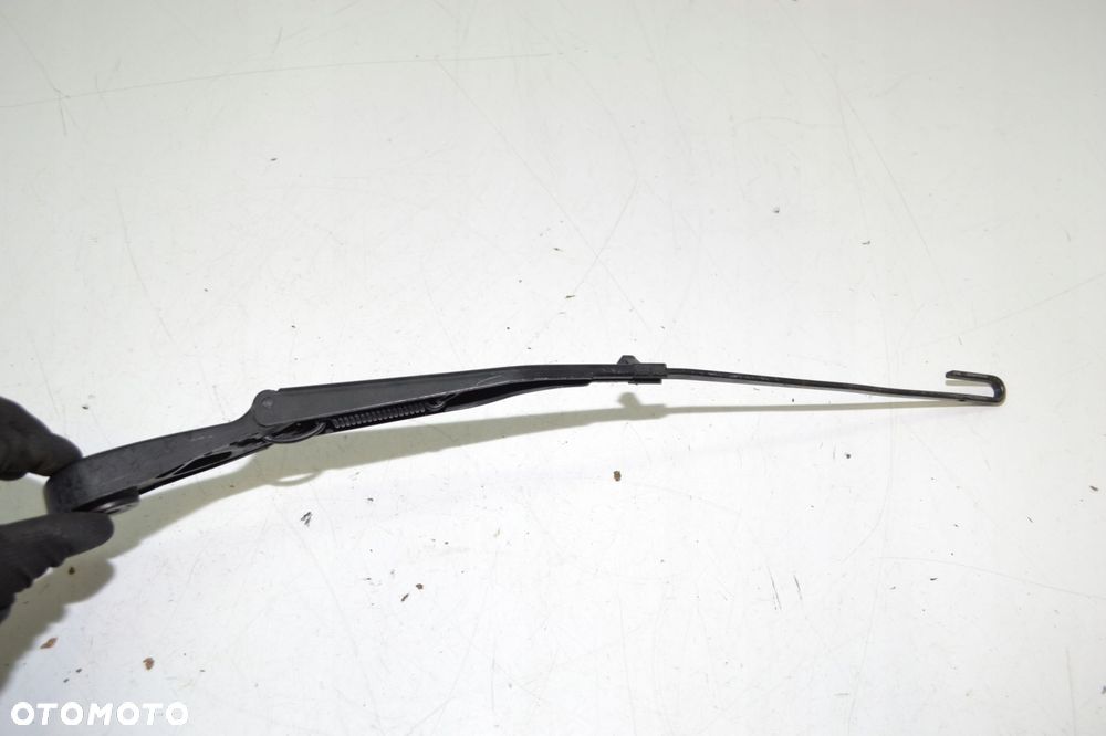 BMW E38 RAMIĘ WYCIERACZKI LEWE 8239109 - 5