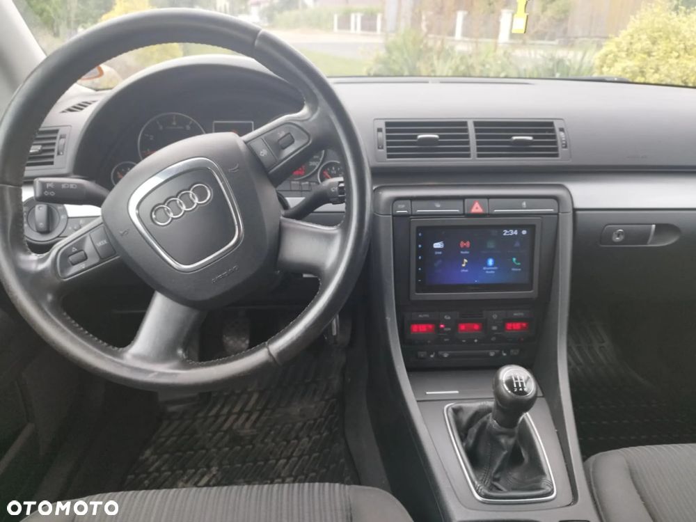 Audi A4 Avant 2 - 9