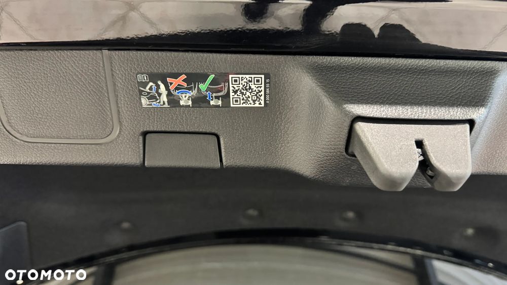 Mercedes-Benz CLA 200 AMG Line 7G-DCT - 35