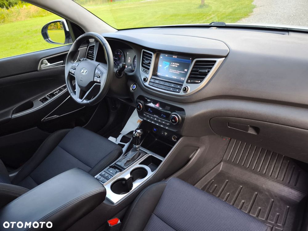 Hyundai Tucson blue 1.7 CRDi 2WD DCT Premium - 19