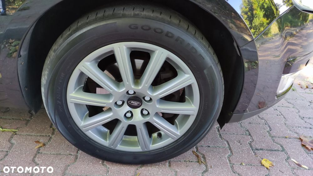 Ford Galaxy 2.0 TDCi Ghia - 31