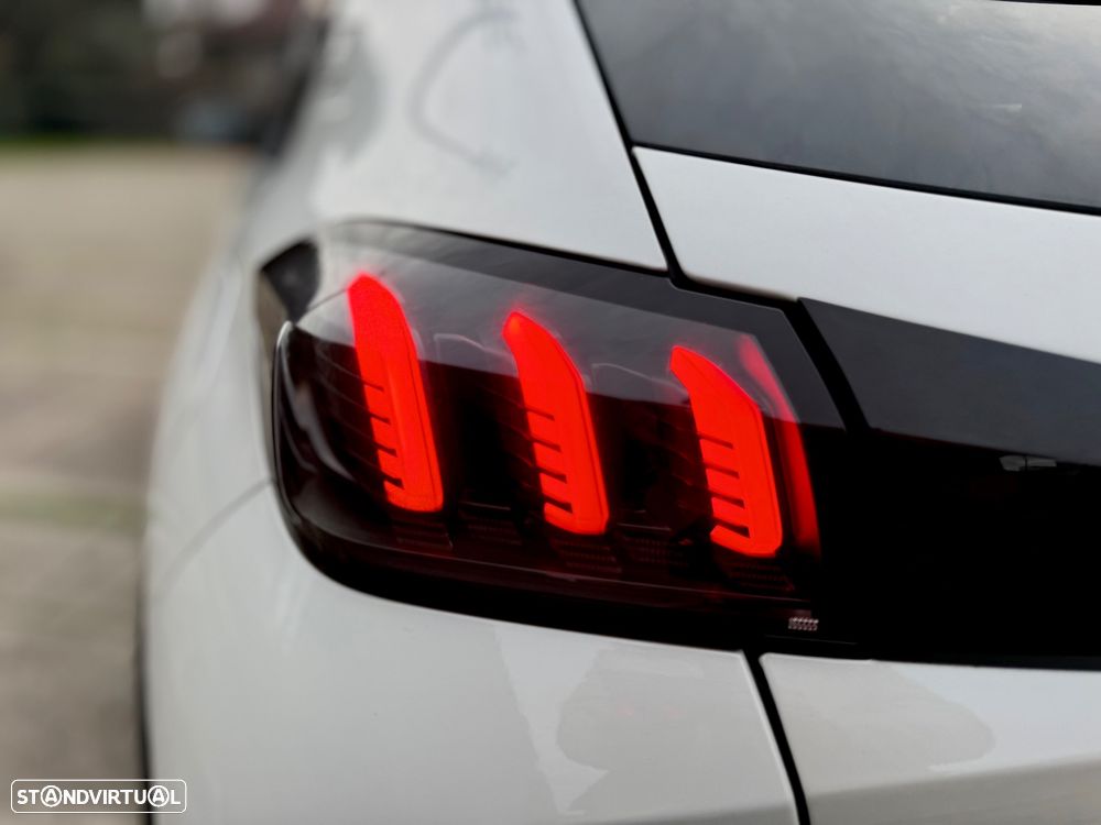 Peugeot 208 1.5 BlueHDi GT Line - 12