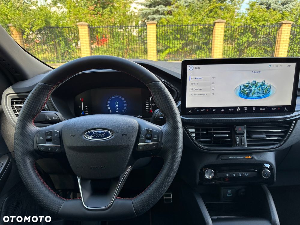 Ford Kuga 1.5 EcoBoost ST-LINE - 7