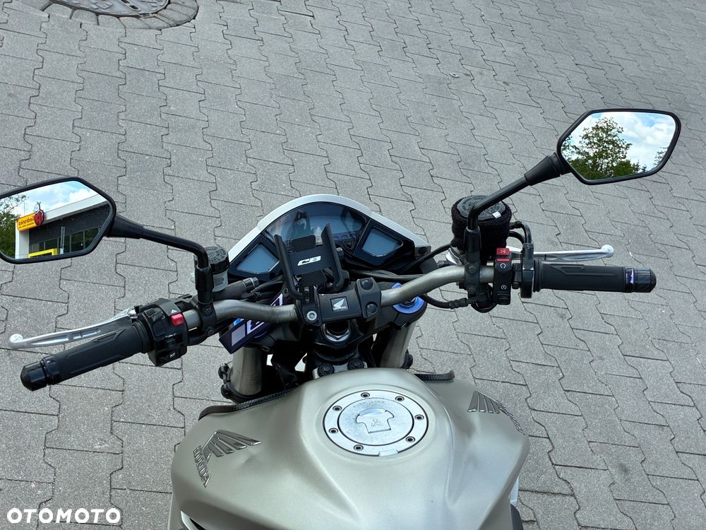 Honda CB - 10