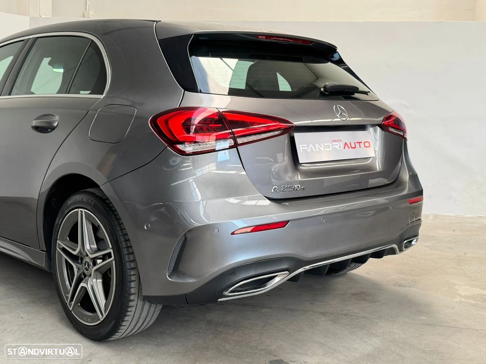 Mercedes-Benz A 250 e AMG Line - 26