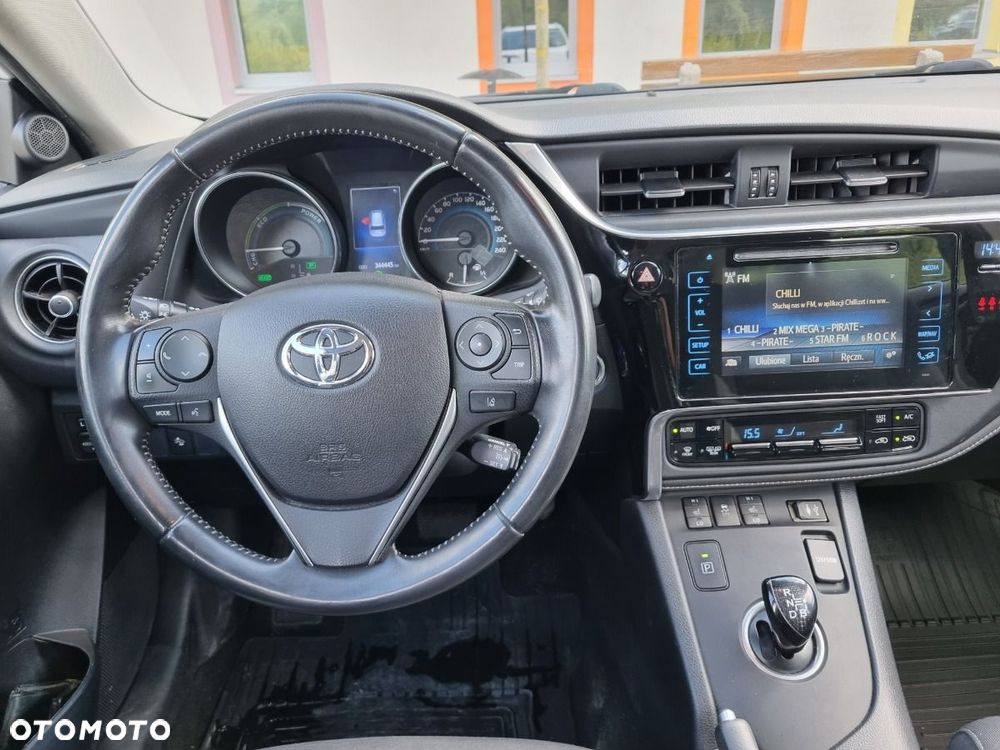 Toyota Auris 1.8 HSD Prestige NAVI - 6