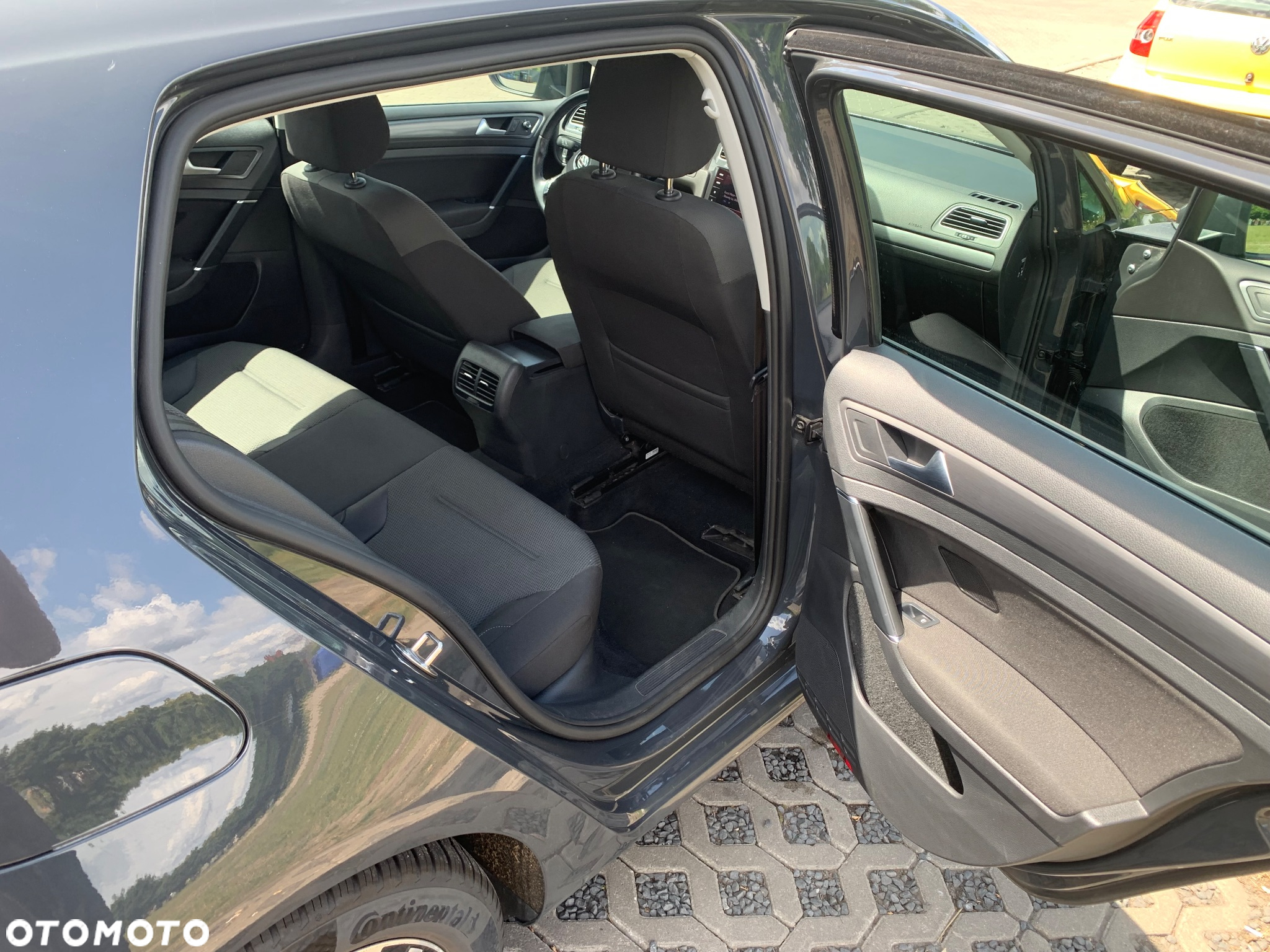 Volkswagen Golf e-Golf - 12