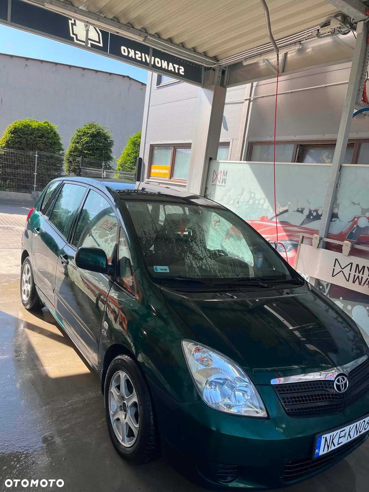 Toyota Corolla Verso - 2