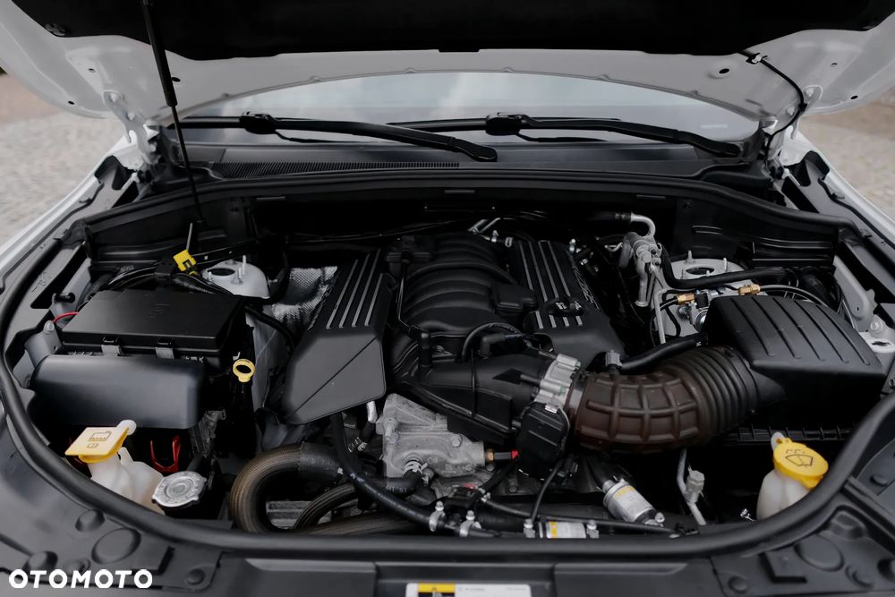 Dodge Durango 6.4 SRT - 37