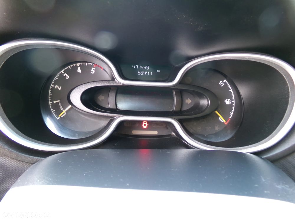 Opel Vivaro - 11