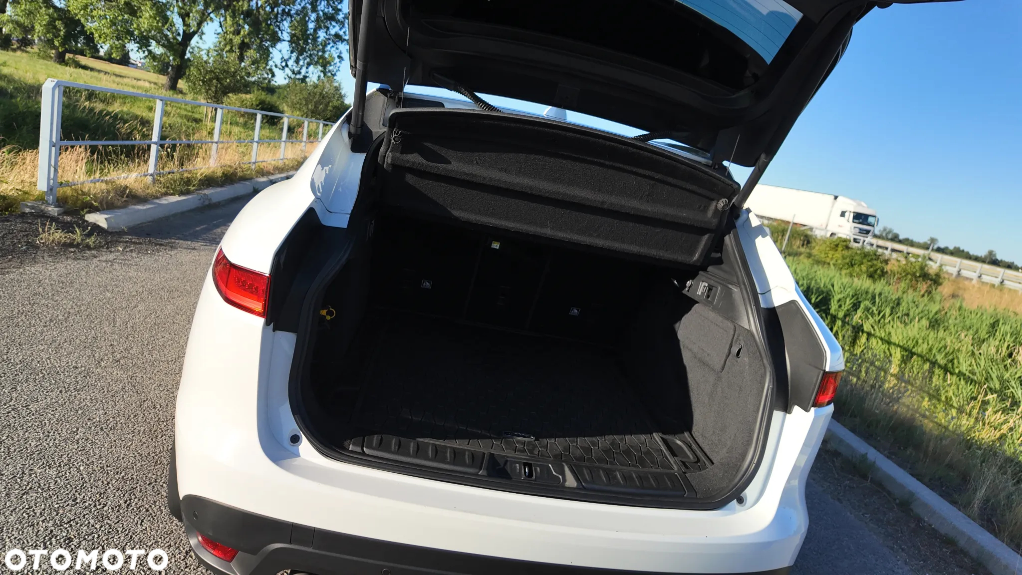Jaguar F-Pace 2.0 i4D AWD Prestige - 7