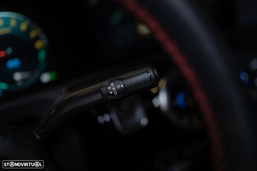 Mercedes-Benz CLA 250 e Shooting Brake AMG Line - 34