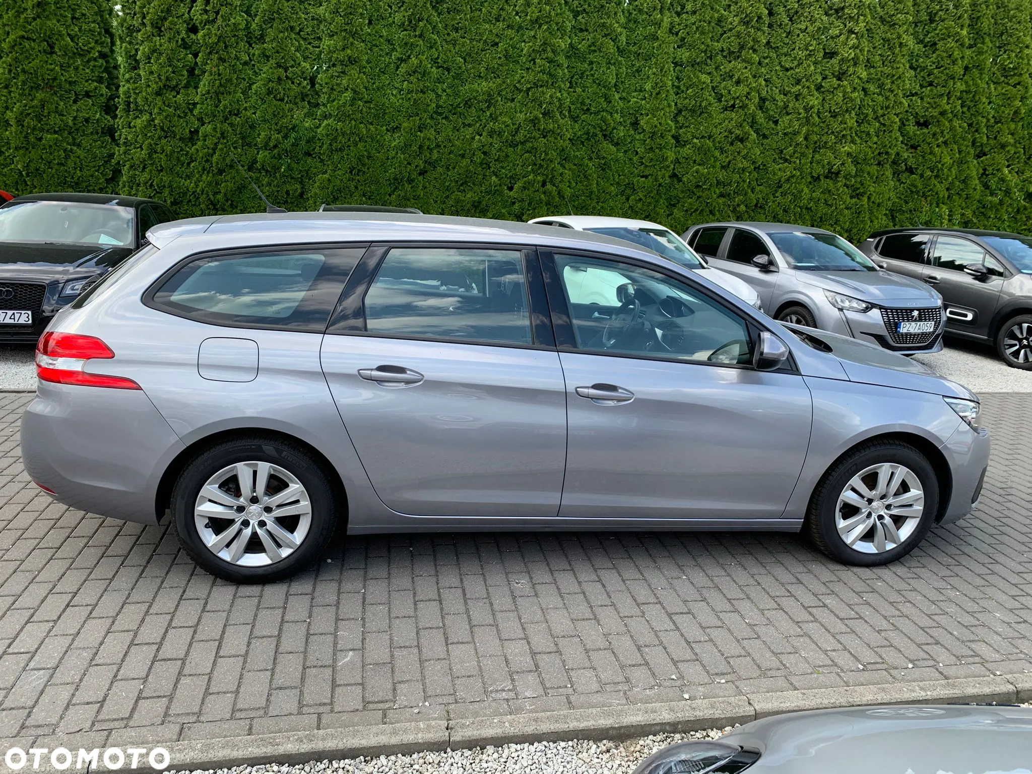 Peugeot 308 1.2 PureTech Business Line S&S - 5