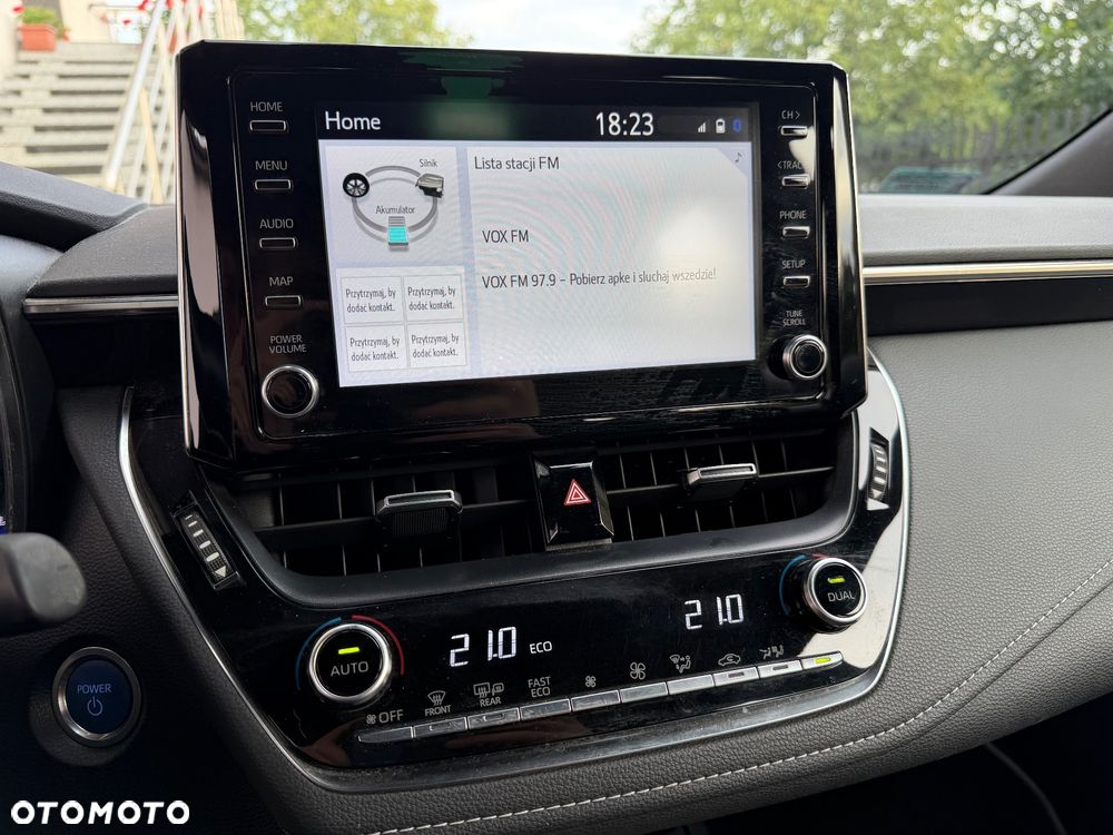Toyota Corolla 1.8 Hybrid Comfort - 12