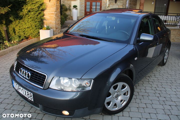 Audi A4 Limousine - 17