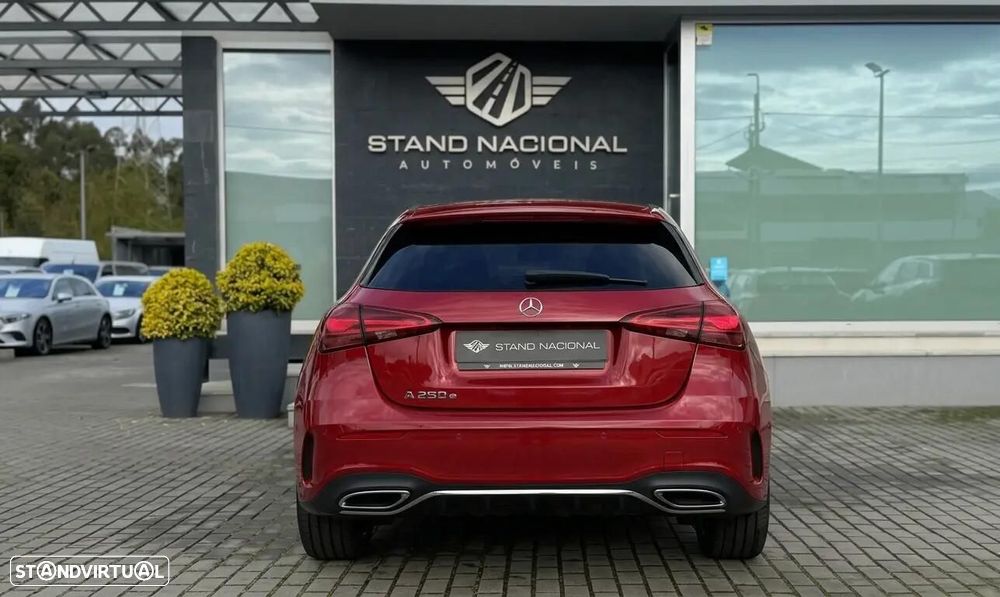 Mercedes-Benz A 250 e AMG Line - 7