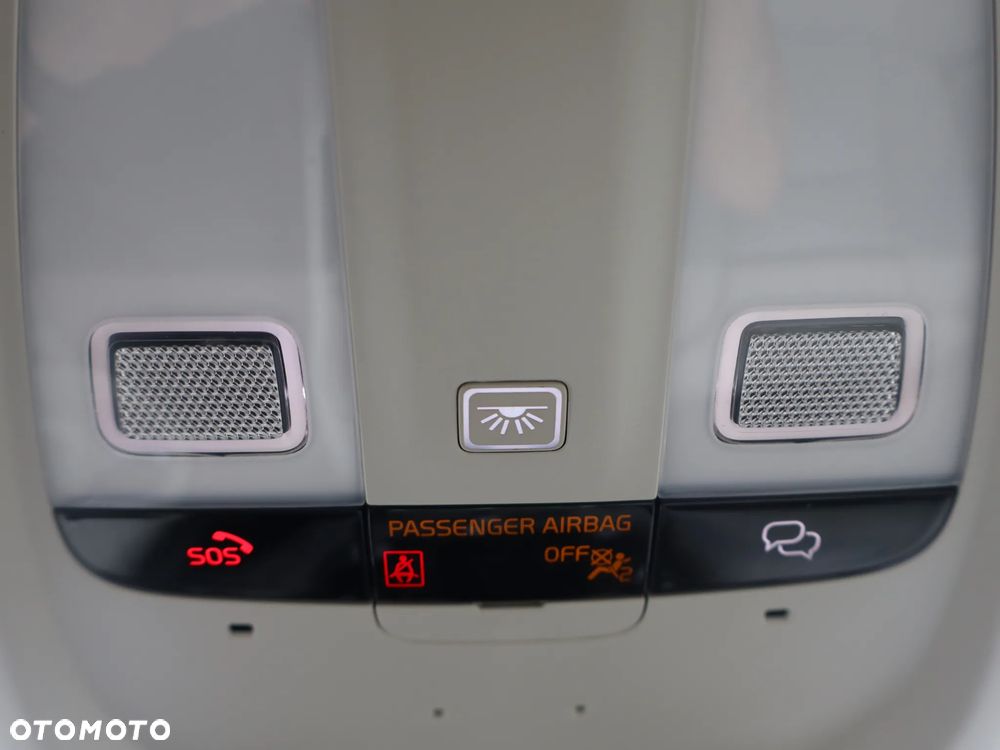 Volvo XC 60 B4 D AWD Plus Bright - 28