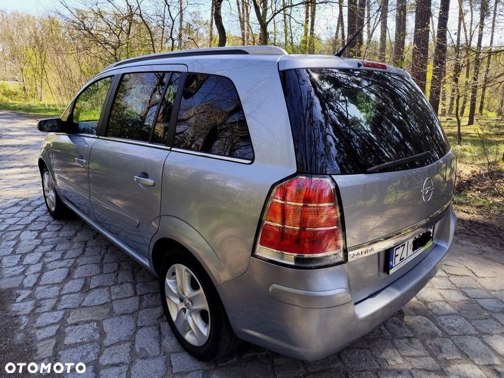 Opel Zafira 1.8 Family Plus - 3