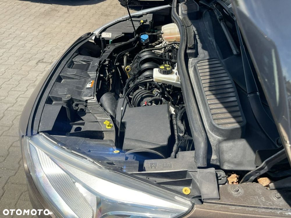 Ford Grand C-MAX - 14
