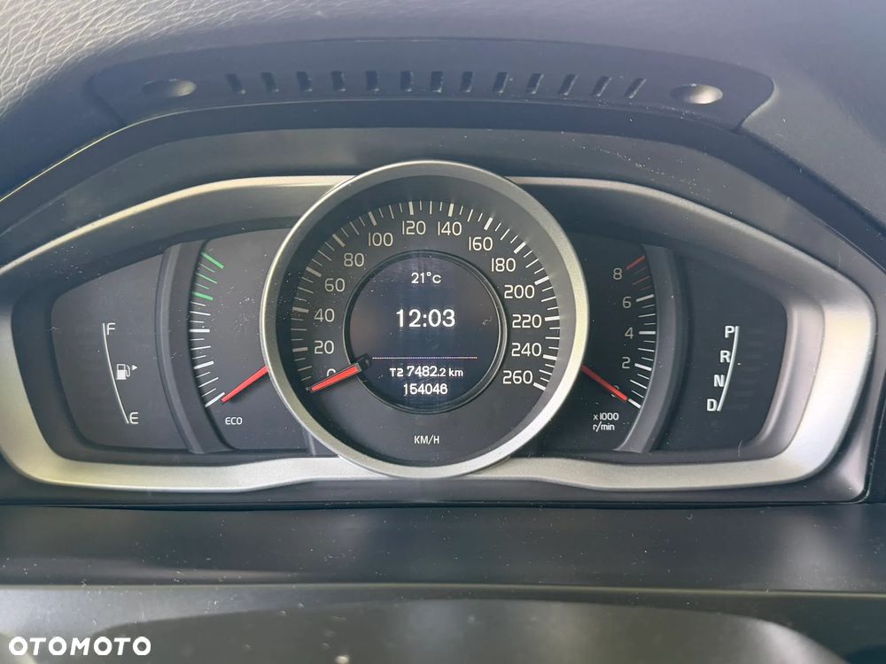 Volvo S60 T5 Drive-E Dynamic Edition (Momentum) - 13