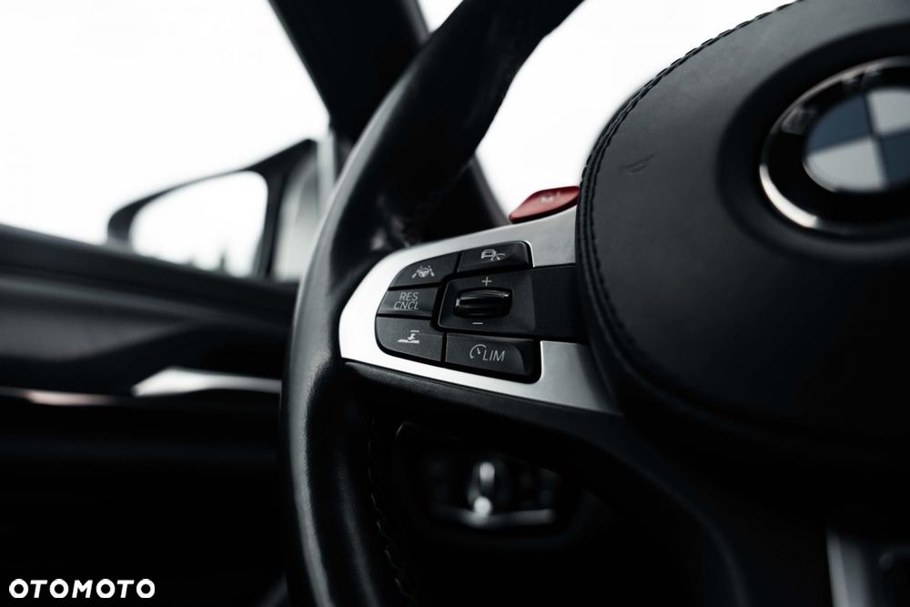 BMW M5 Standard - 28