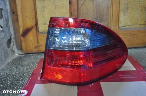 MERCEDES E 211 COMBI KOMBI PRAWA ORYGINAŁ - 1