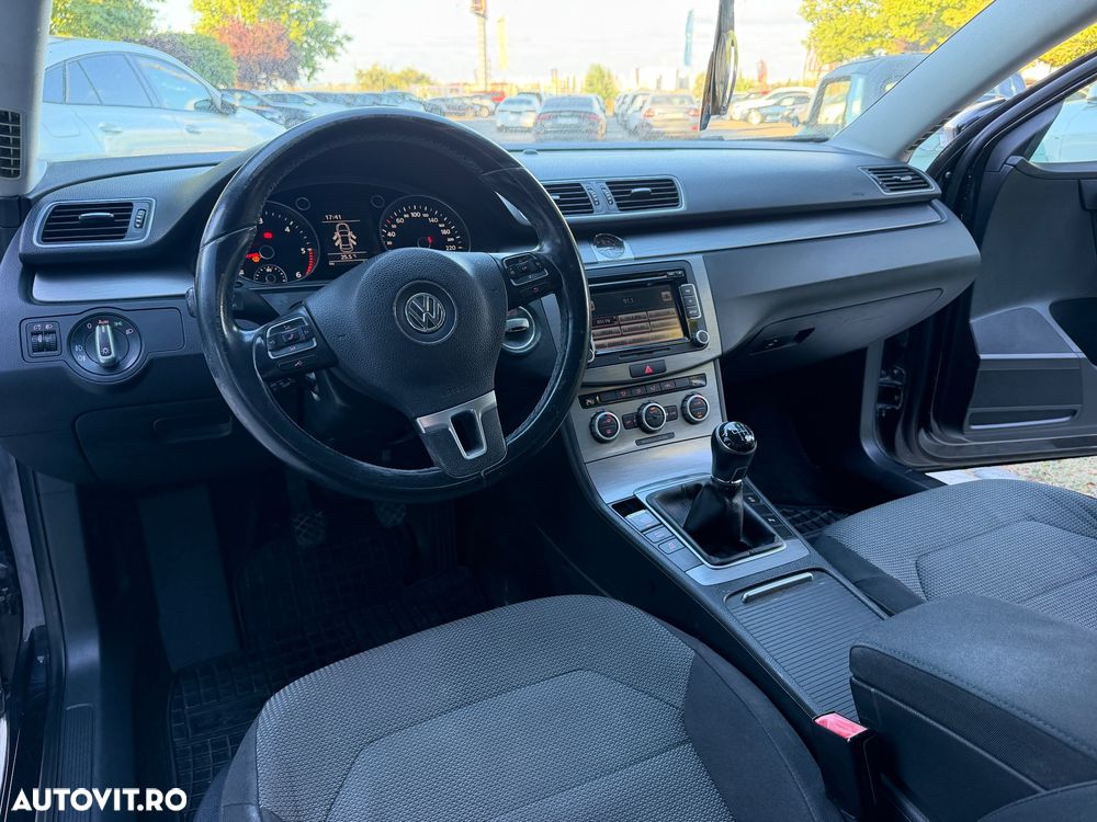 Volkswagen Passat 1.6 TDI BlueMotion - 16