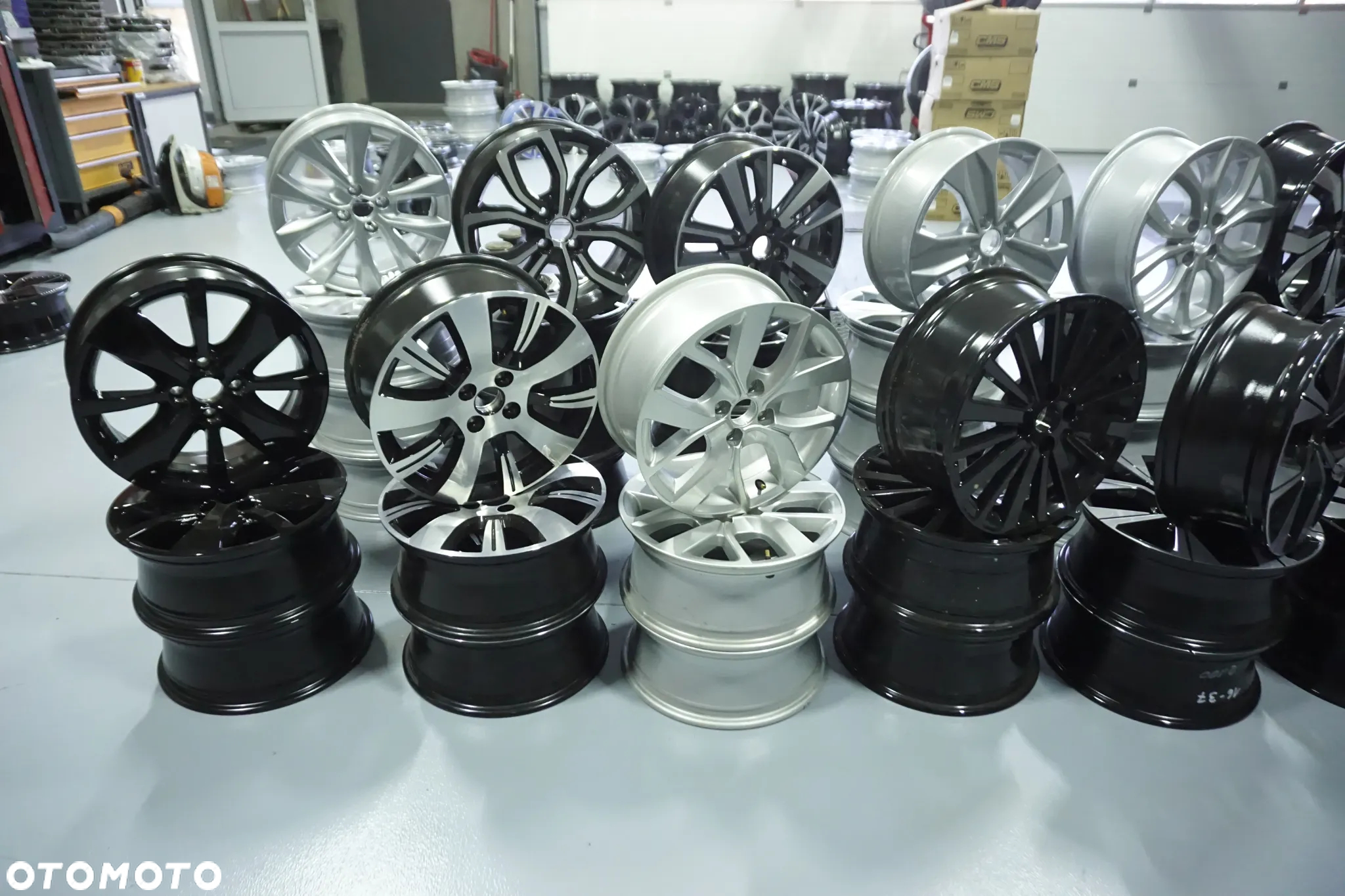 FELGI ALUMINIOWE 16 DACIA RENAULT MITSUBISHI COLT 4X100 - 2