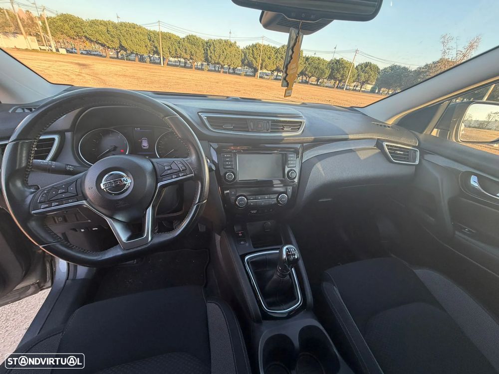 Nissan Qashqai 1.3 DIG-T N-Connecta J18 - 14