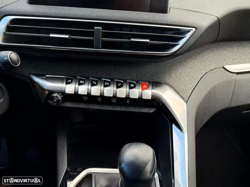Peugeot 3008 1.2 PureTech Allure - 11