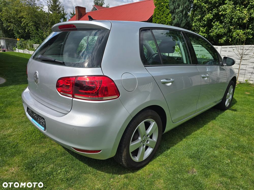 Volkswagen Golf 1.6 TDI DPF BlueMotion Technology Comfortline - 6