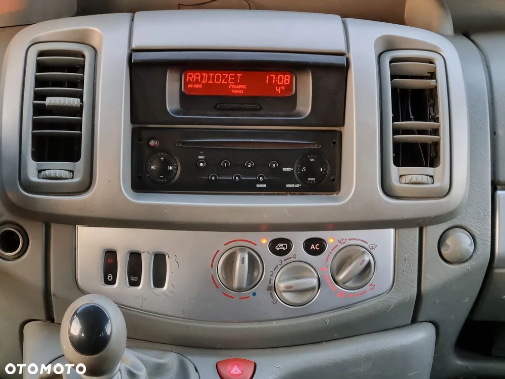 Renault Trafic L1H1 Passenger Lux - 10