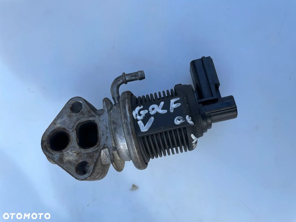 ZAWÓR EGR VW GOLF V AUDI A3 8P 1.6 8V 06A131501J - 1