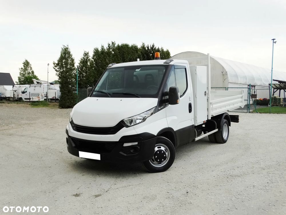 Iveco DAILY - 1