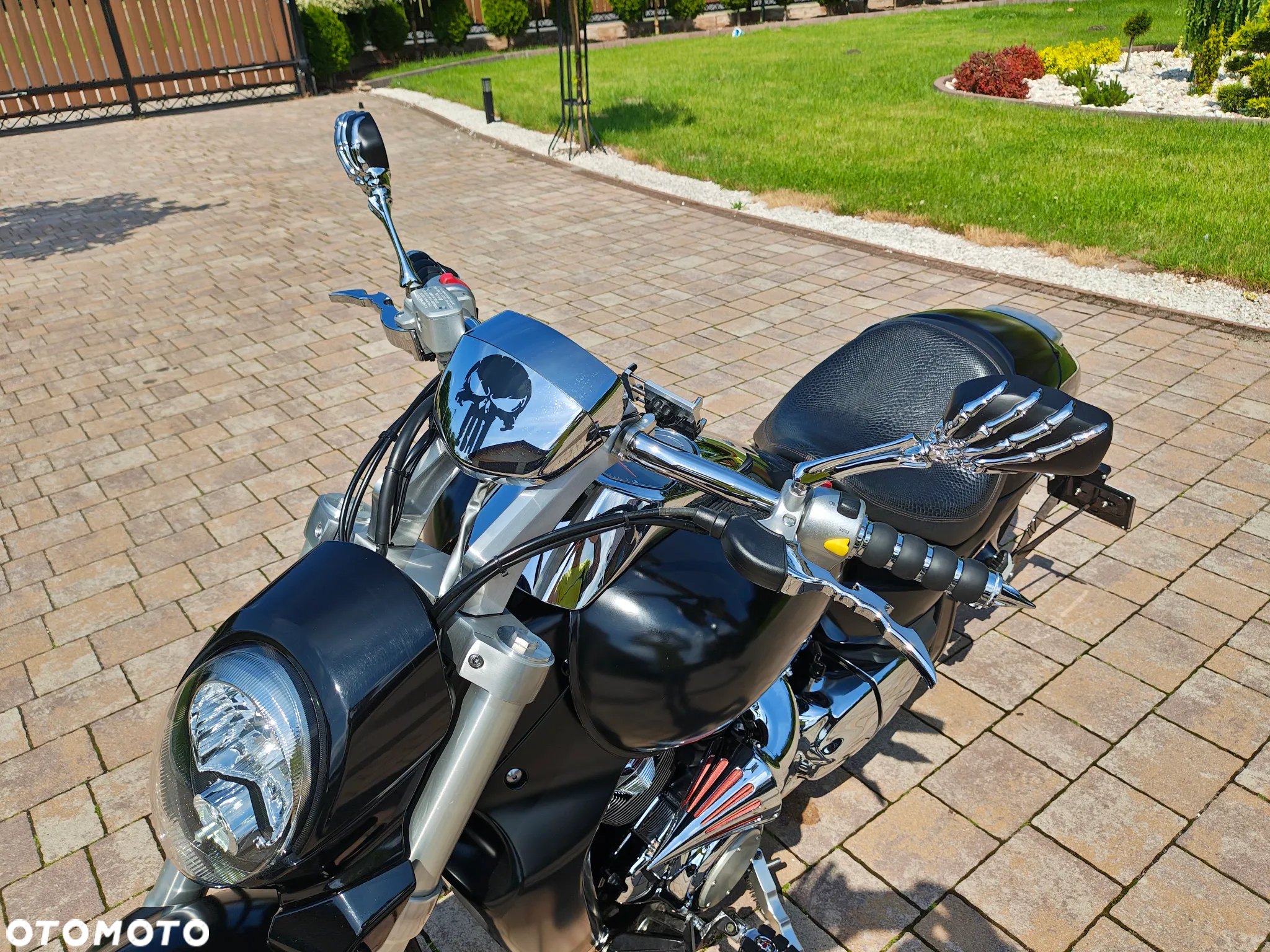 Suzuki VZ - 15