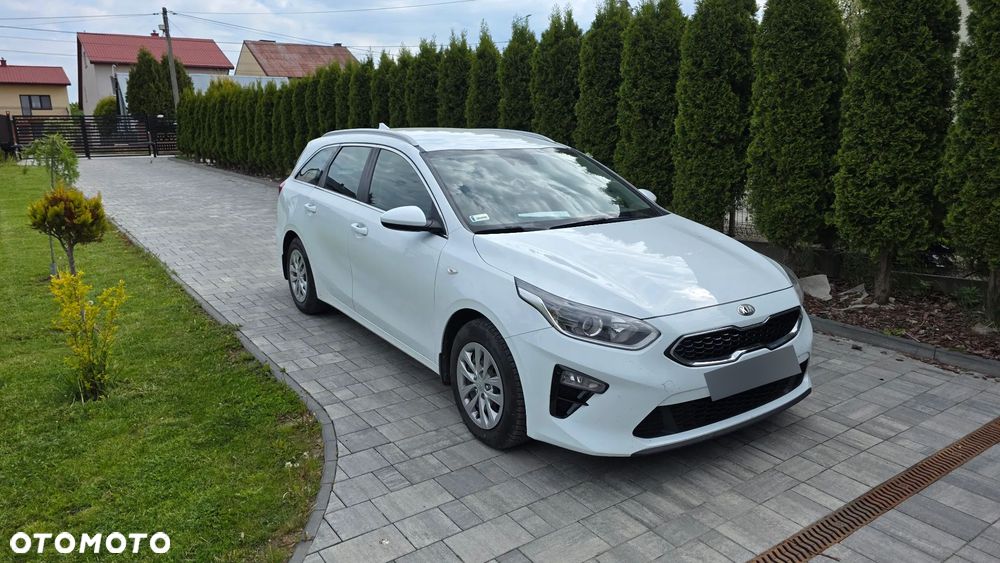 Kia Ceed 1.6 CRDi SCR L Business Line Plus - 18