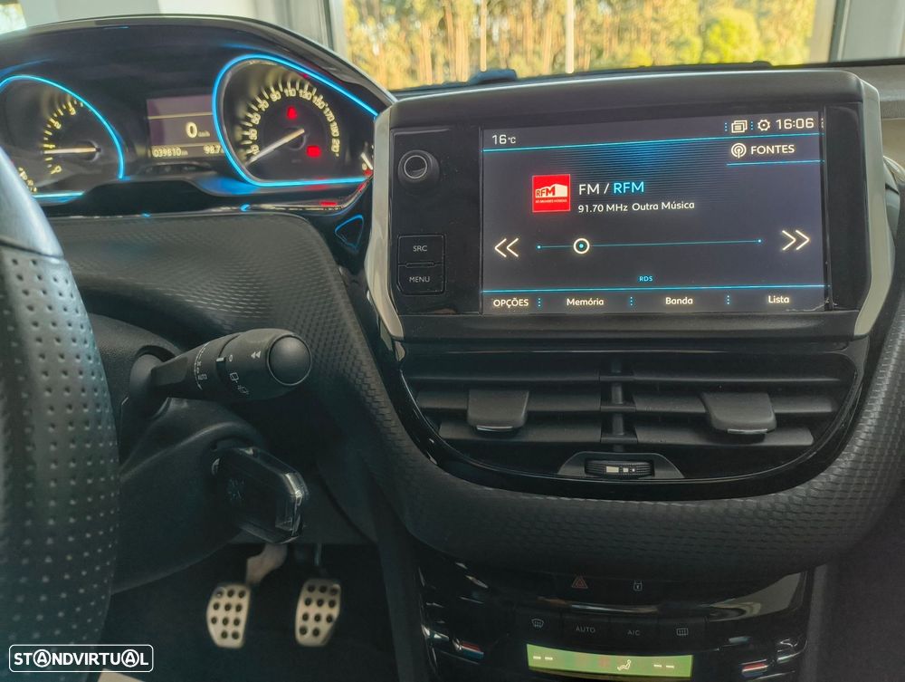 Peugeot 2008 1.2 PureTech Crossway - 13