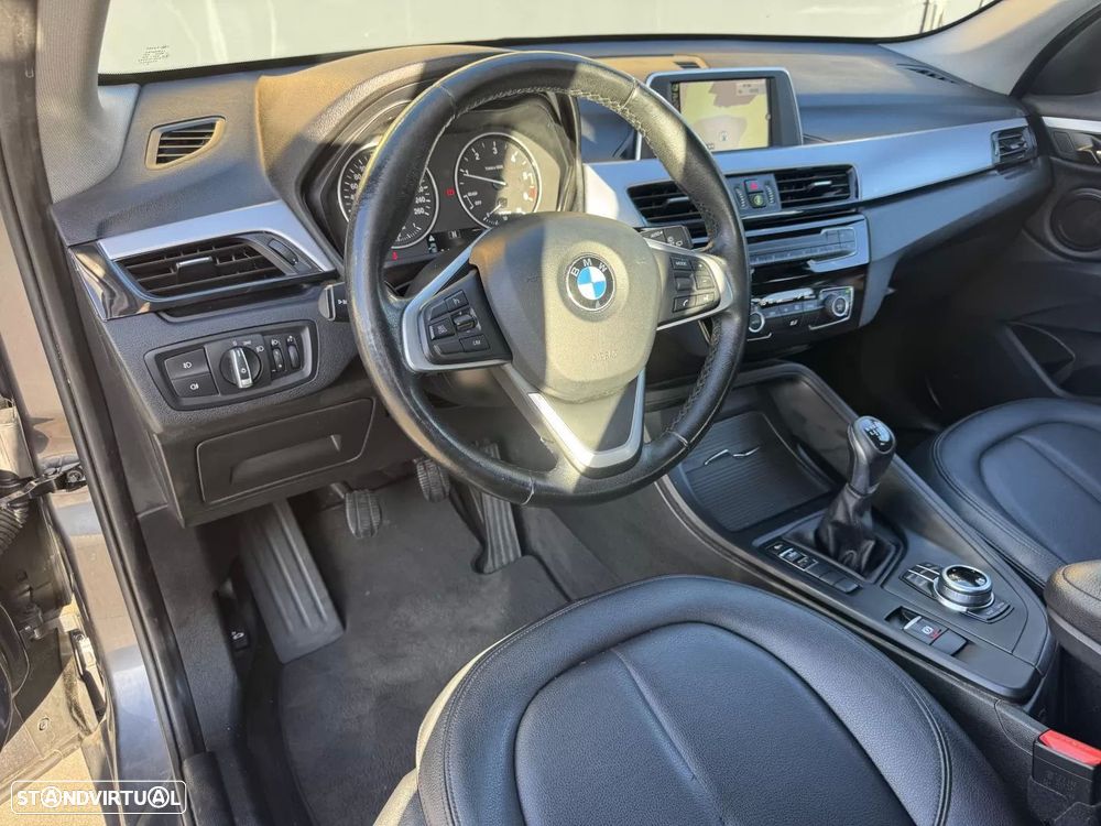 BMW X1 18 d sDrive Line Sport - 24